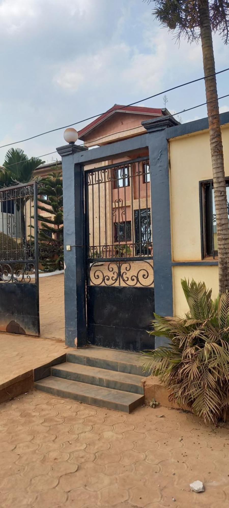 Appart Hotel Mireille Yaoundé Εξωτερικό φωτογραφία